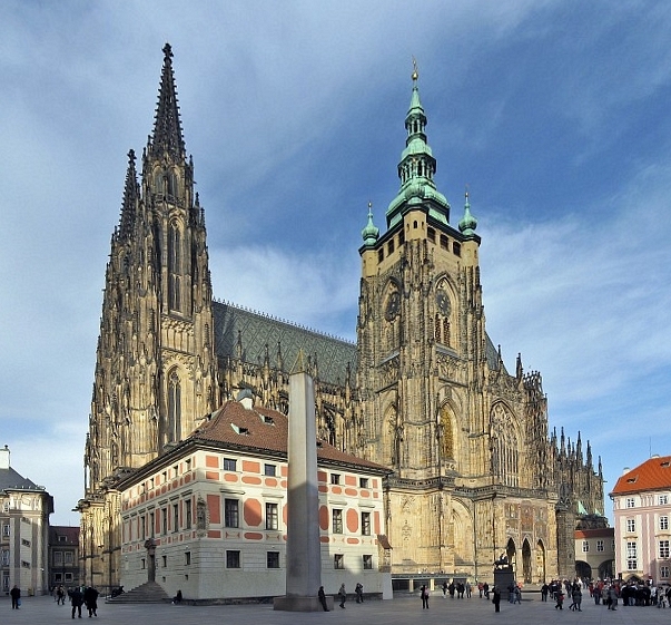 Widok na katedrę św. Wita w Pradze, fot. domena publiczna
