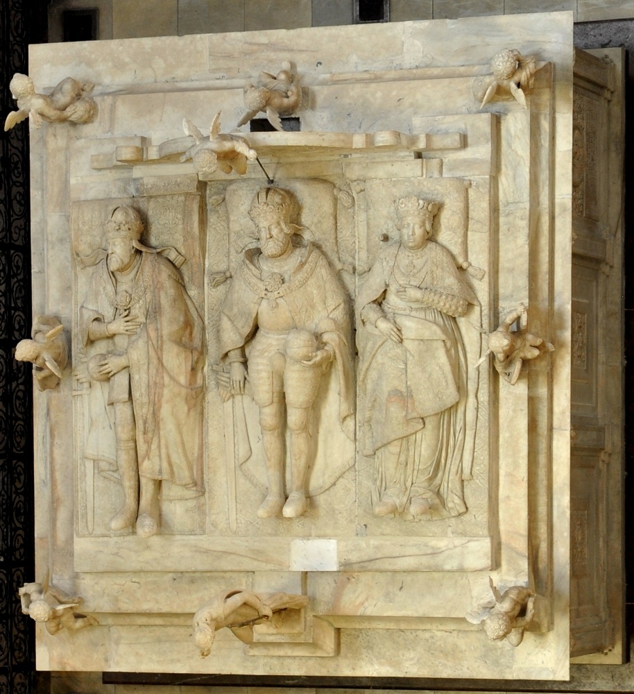Mauzoleum Habsburgów, widok z góry, od lewej Maksymilian II, Ferdynand I, Anna Jagiellonka, fot. domena publiczna