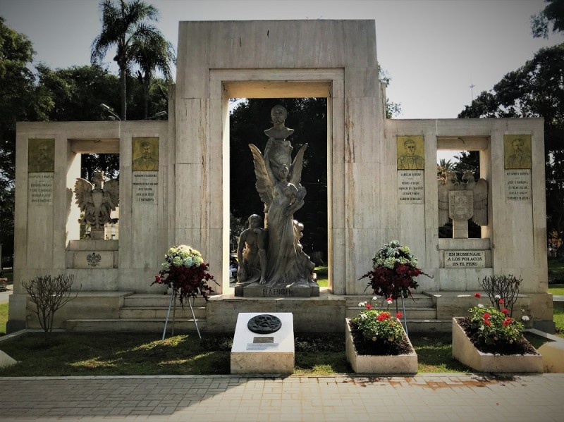 Pomnik polskich pionierów inżynierii w Limie, Peru 