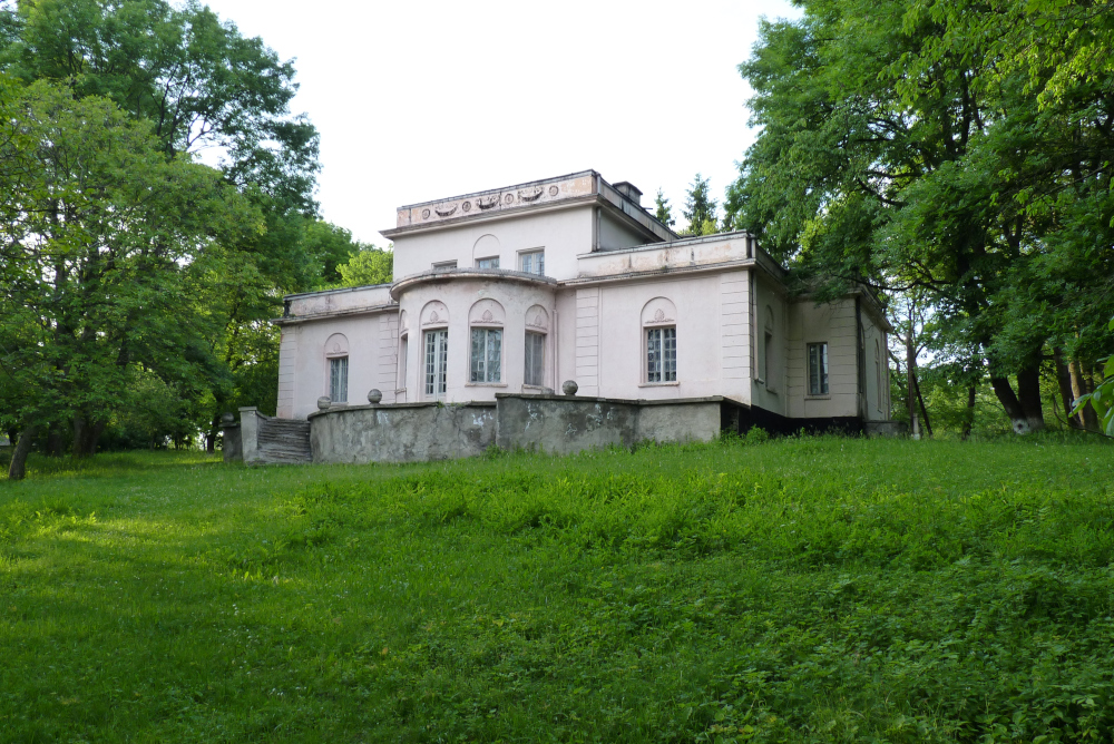 Dwór w Dźwinogrodzie nad Dniestrem 