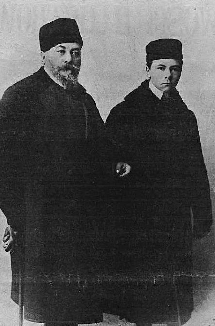 Jan Styka (z lewej) i Tadeusz Styka, ok. 1907, domena publiczna