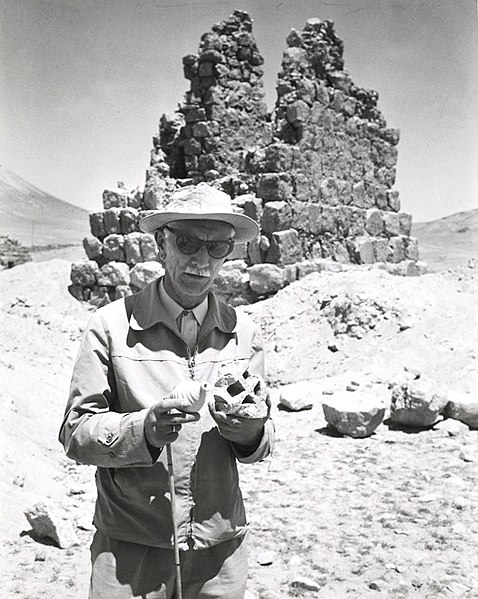 Kazimierz Michałowski na wykopaliskach w Palmyrze, 1962, fot. domena publiczna