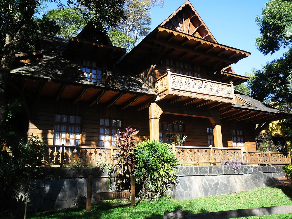 Przykład architektury polskiej w Obera, prowincja Misiones, domena publiczna