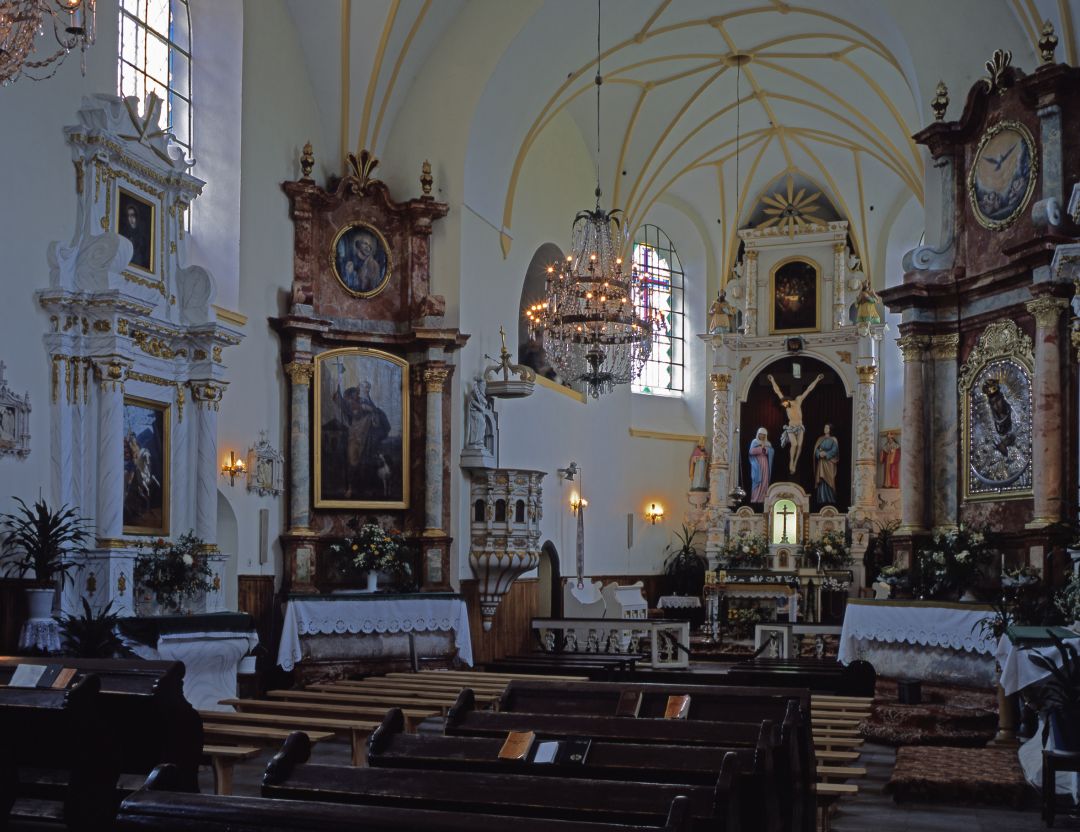Kościół pw. Bożego Ciała w Krzemienicy, wnętrze, 2000, fot. Piotr Jamski