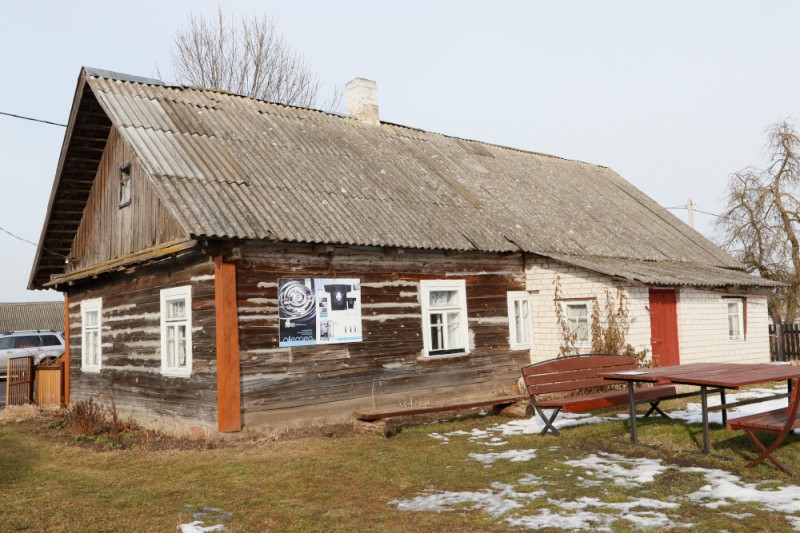 Dom rodziny Wydrzyckich w Starych Wasiliszkach – miejsce urodzenia Czesława Niemena, Instytut POLONIKA