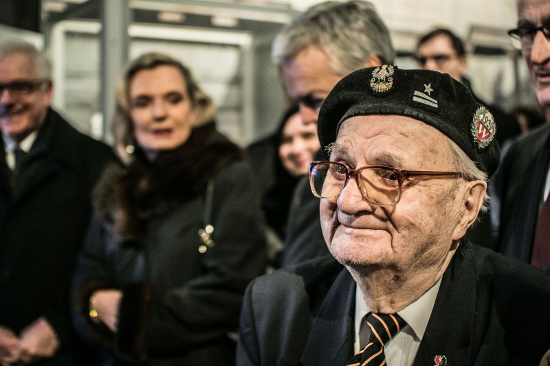 Pancerne Skrzydła, Bruksela, Instytut POLONIKA