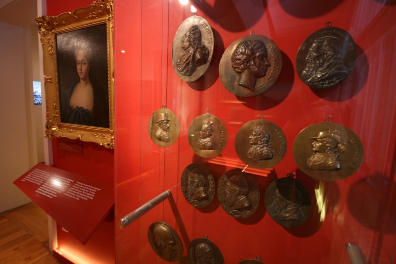 Muzeum Józefa Ignacego Kraszewskiego w Dreźnie, Instytut POLONIKA