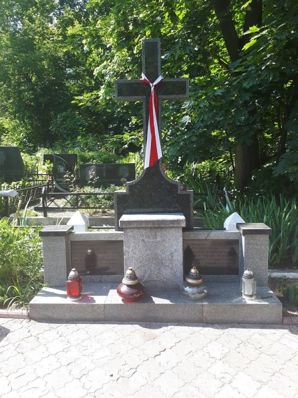 Cmentarz Bajkowa - kwatera żołnierzy polskich 