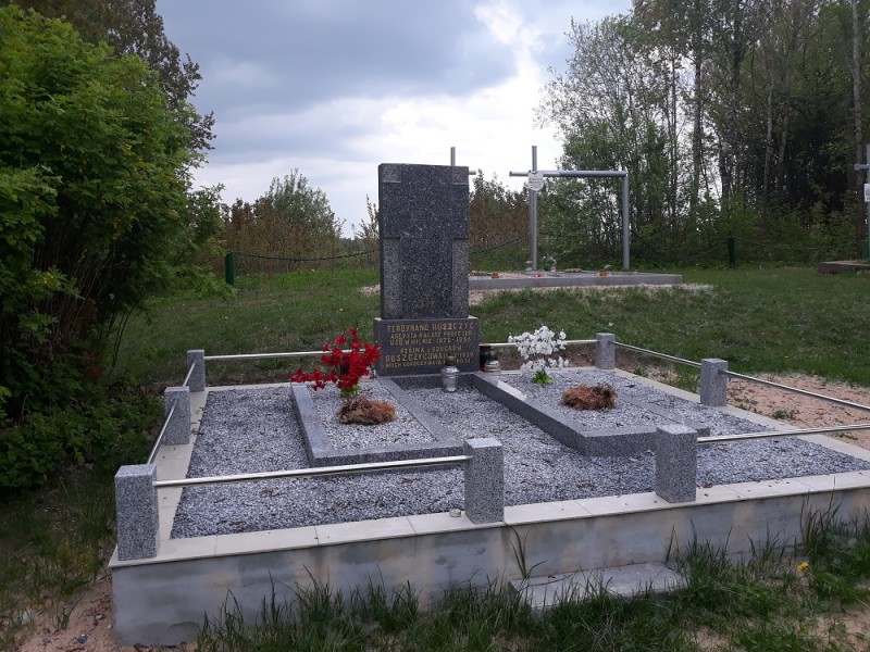 Grób Ferdynanda Ruszczyca w Bohdanowie 