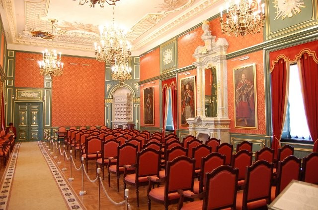 Zamek Radziwiłłów w Nieświeżu – wnętrza (Wikimedia)