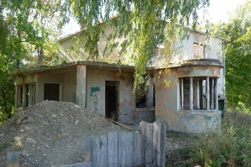 Budynek odpraw celnych w Kutach