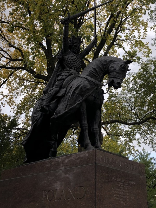 Pomnik Jagiełły w Nowym Jorku 