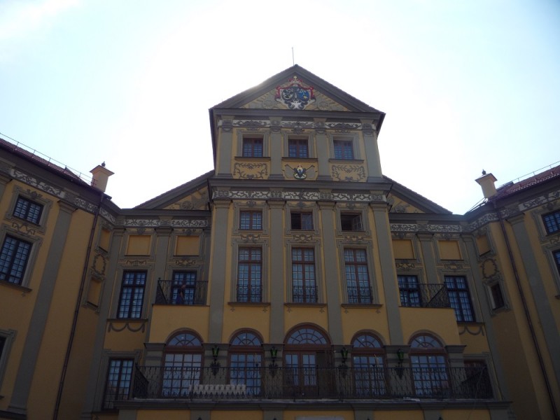 Zamek w Nieświeżu, budynek pałacu