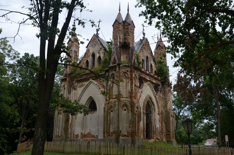 Otwórz galerię (10 fotografii) Kaplicy Orzeszków w Zakozielu na Białorusi, Instytut POLONIKA