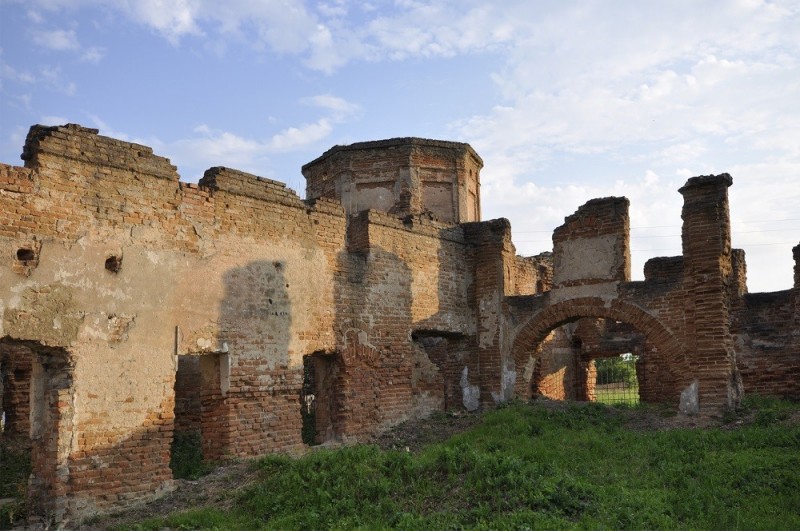 Otwórz galerię (11 fotografii) Ruiny zabudowań gospodarczych i baszta południowo-zachodnia, fot. D. Piramidowicz