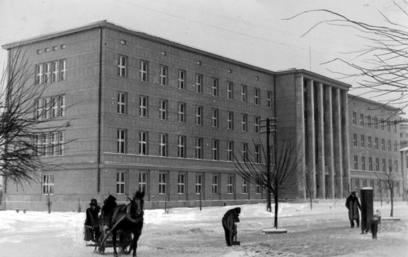 Urząd Wojewódzki w Brześciu nad Bugiem, przed 1939; źródło: Narodowe Archiwum Cyfrowe - Instytut POLONIKA