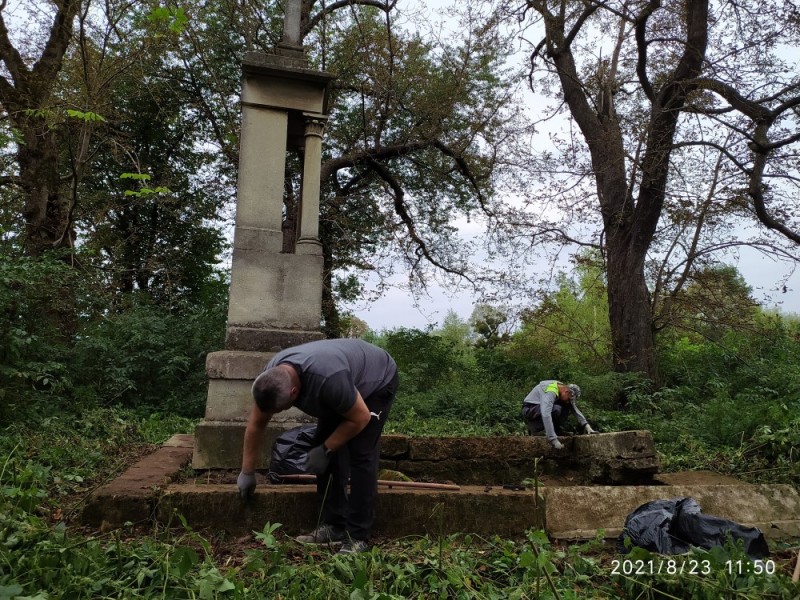 Cmentarz rodziny Bartmańskich |