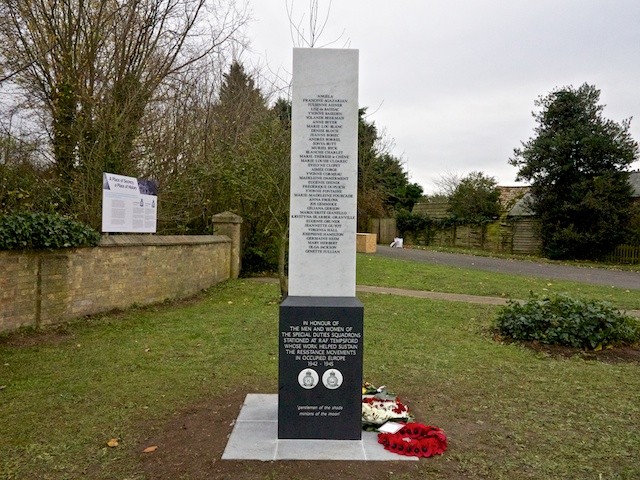 6 -tempsford-soe-memorial-to-the-female-agents-and-raf-special-squadrons-ii- -photo-peter-skynner 