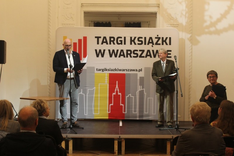 Otwórz galerię (9 fotografii) Publikacje nagroda Academia |